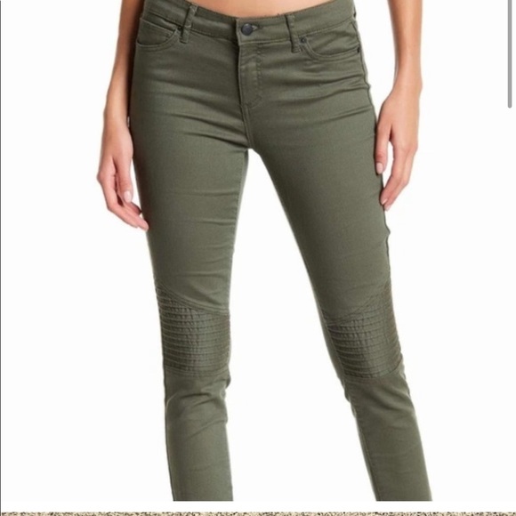 JOE’s Moto Slim Denim Pant
Ultra Slim Stretch SZ 10/30 NWT!! - Picture 2 of 10